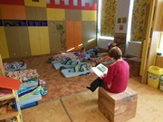 Čtení s babičkou ve školce